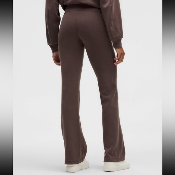 NEW Lululemon Softstream Ribbed Flated Pant - Picture 1 of 4